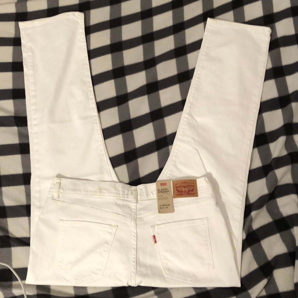 Levi’s Classic Straight Leg